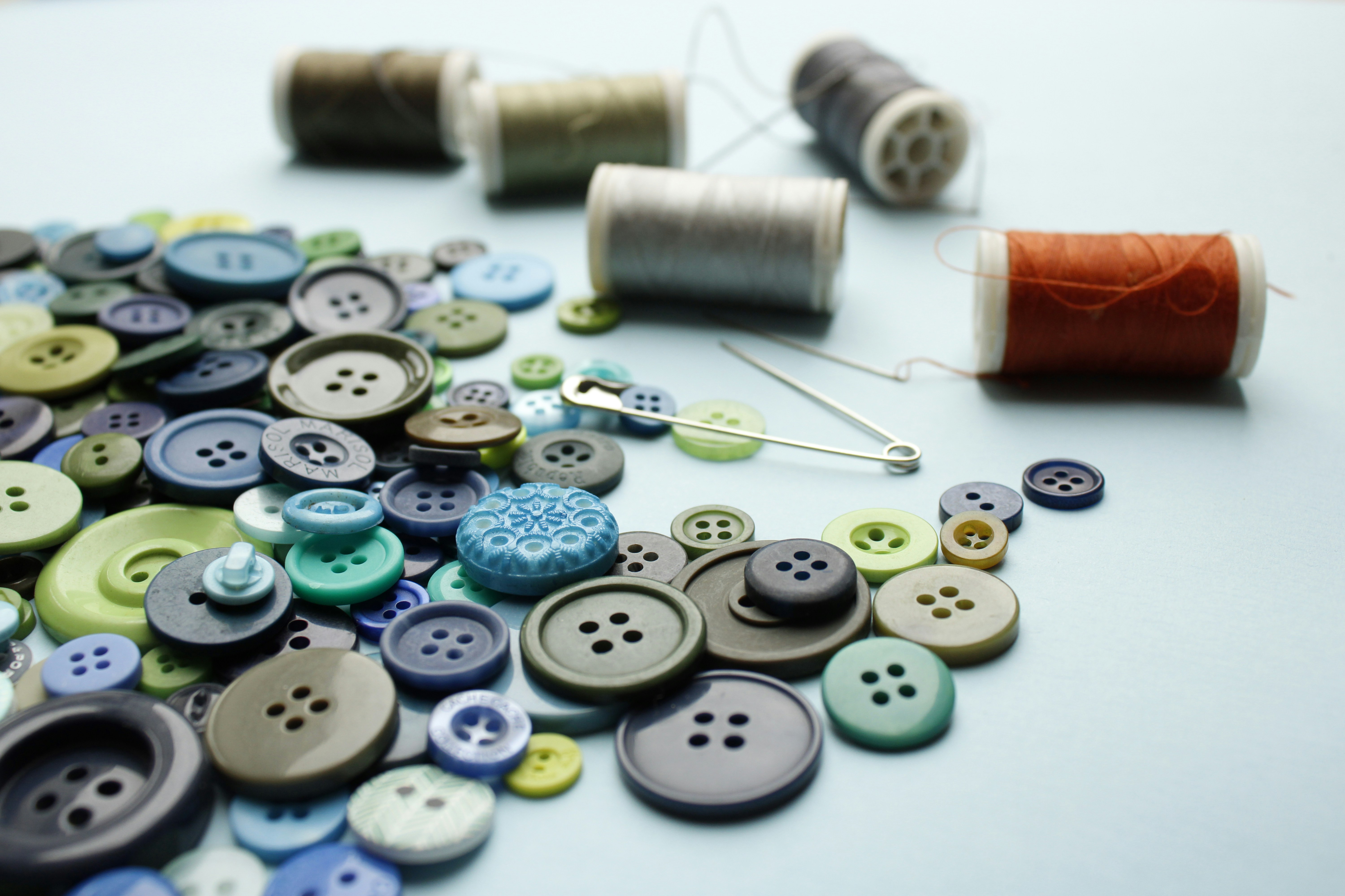 Assorted garment buttons